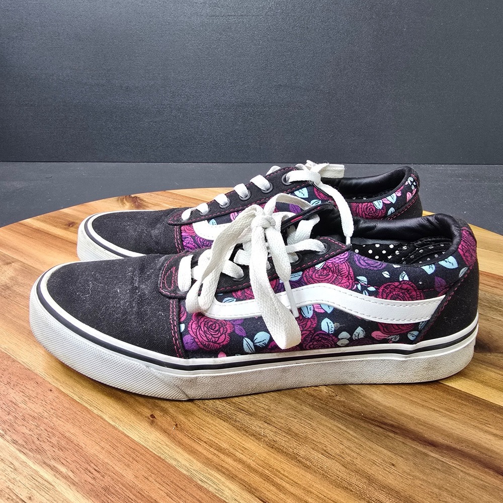 Vans Ward Sneakers Women 8.5 Black Floral Rose Low Top Skate Shoes Grunge Skater